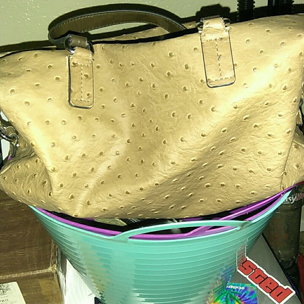 Guess Handbag - Picture 3 of 7